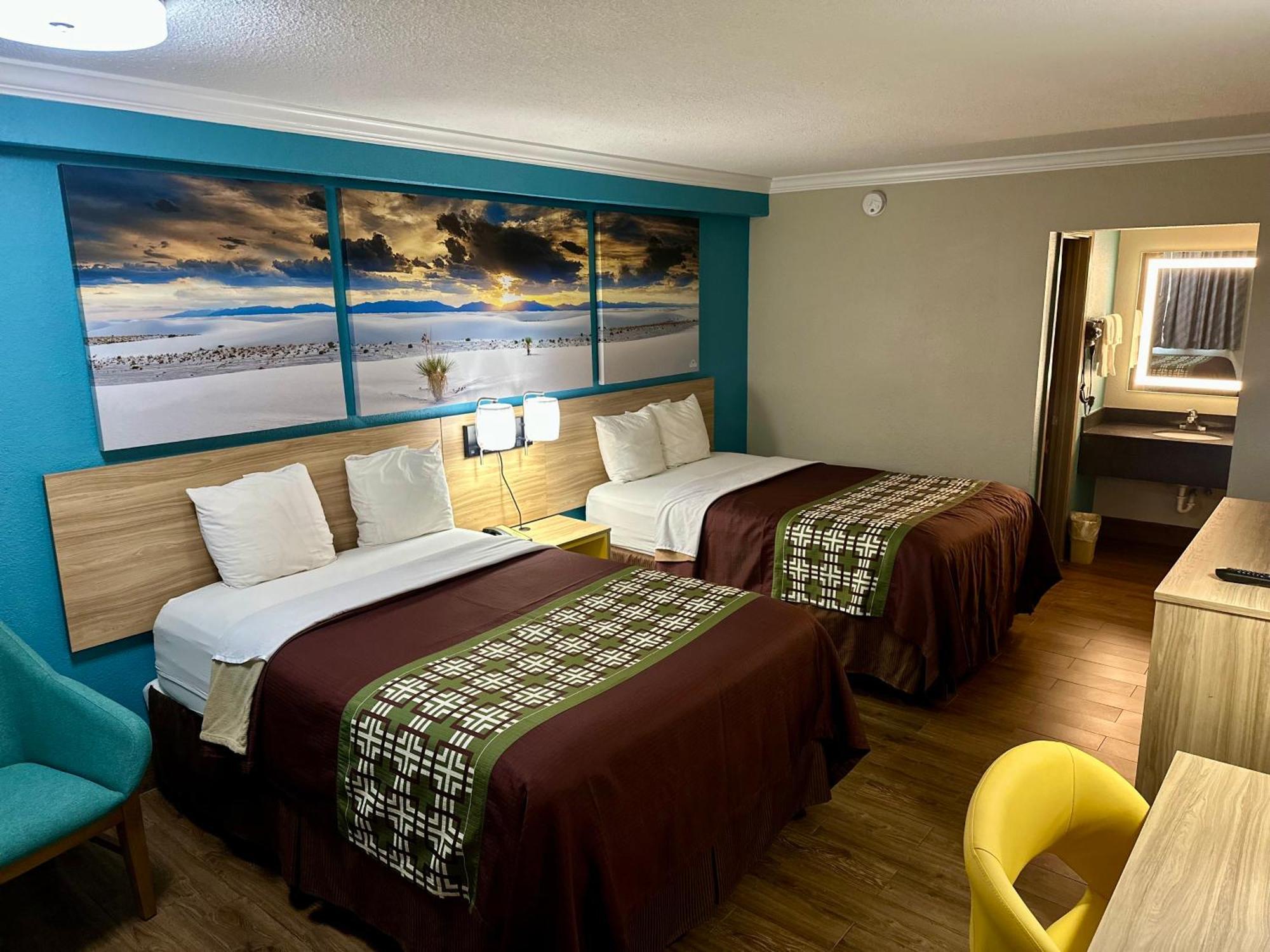Days Inn By Wyndham Houston East Zewnętrze zdjęcie